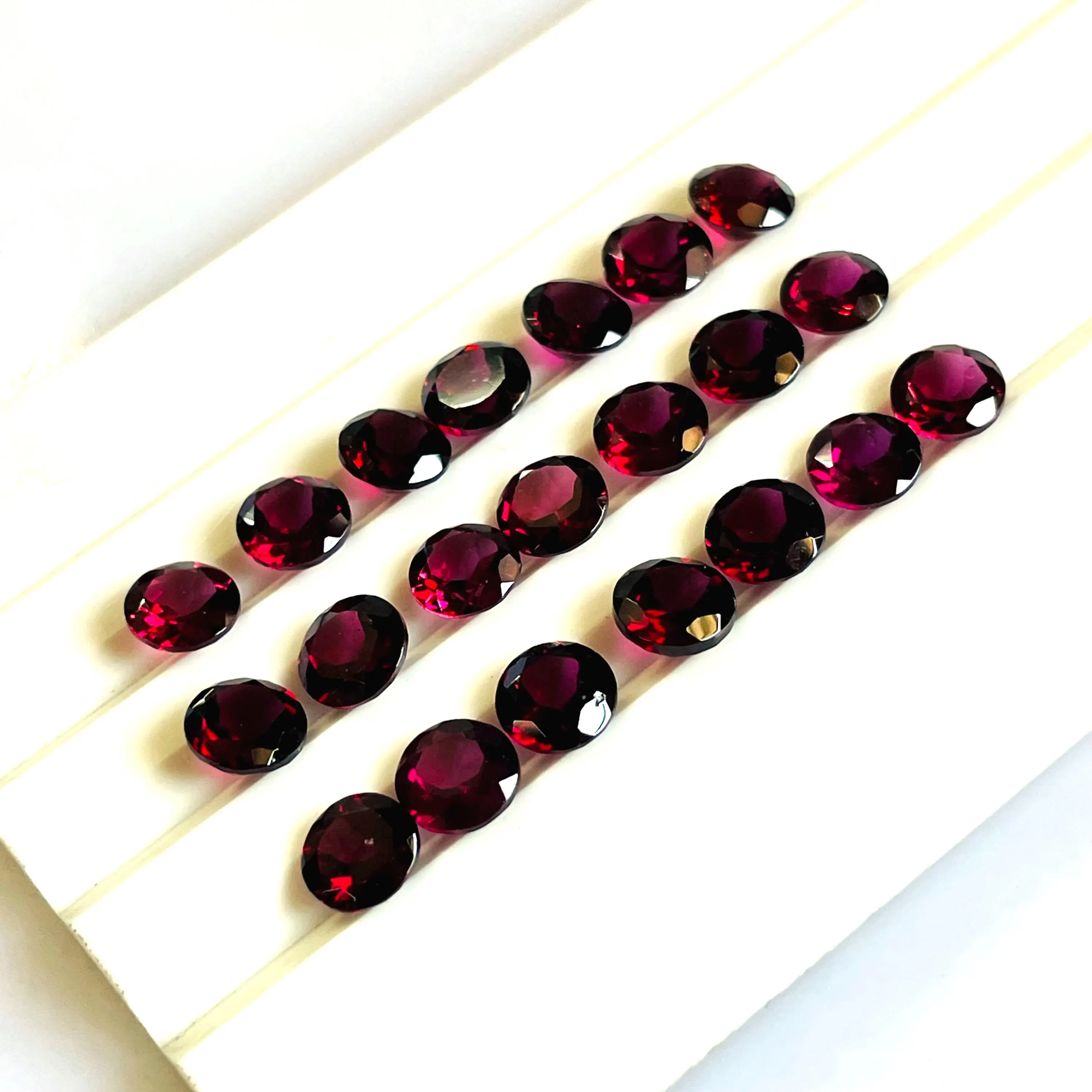 Faceted Red Garnet Round Cabochon 6x6mm – Genuine Gemstone for Jewelry Making