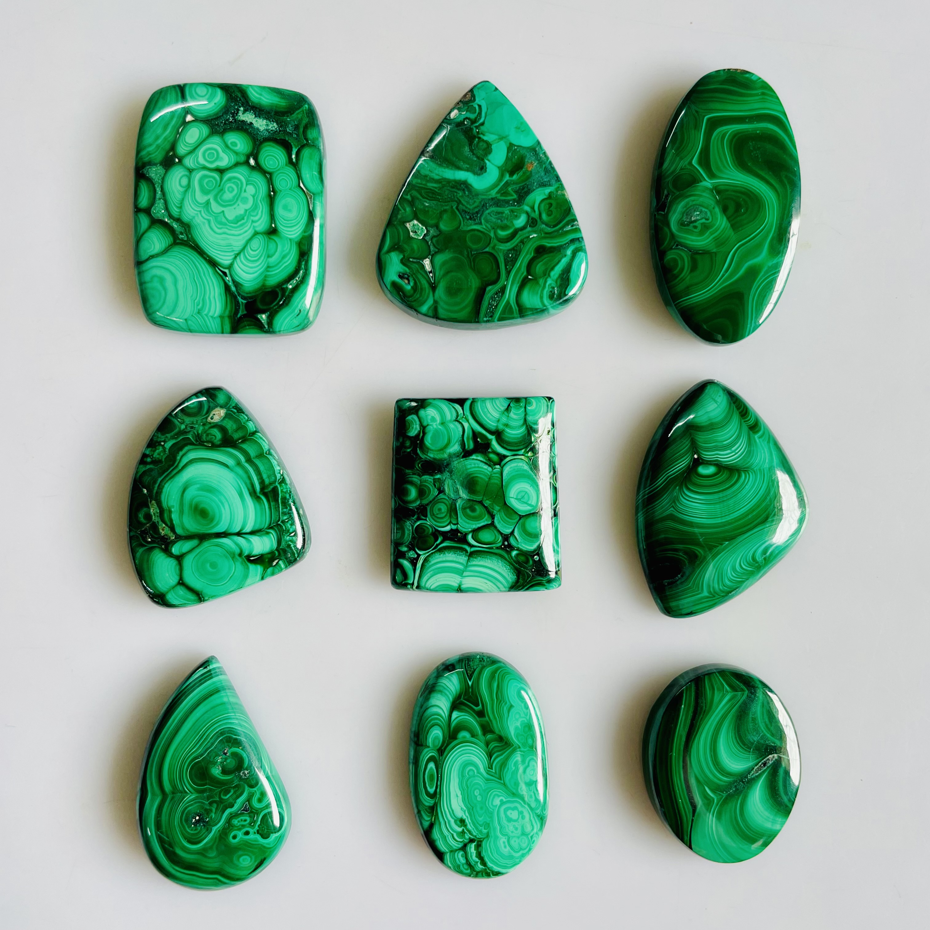 Natural Malachite Cushion Cabochon, Vibrant Green Bullseye Pattern Malachite Gemstone for Wire Wrapping, Silversmithing & Custom Jewelry