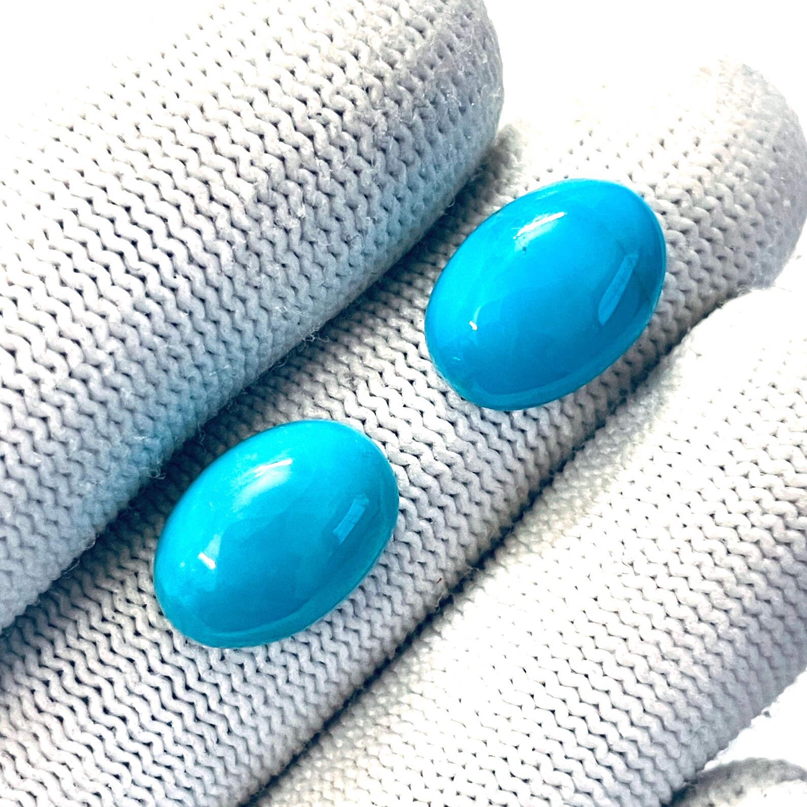 Arizona Turquoise Pair cabochons gemstone for making turquoise jewelry