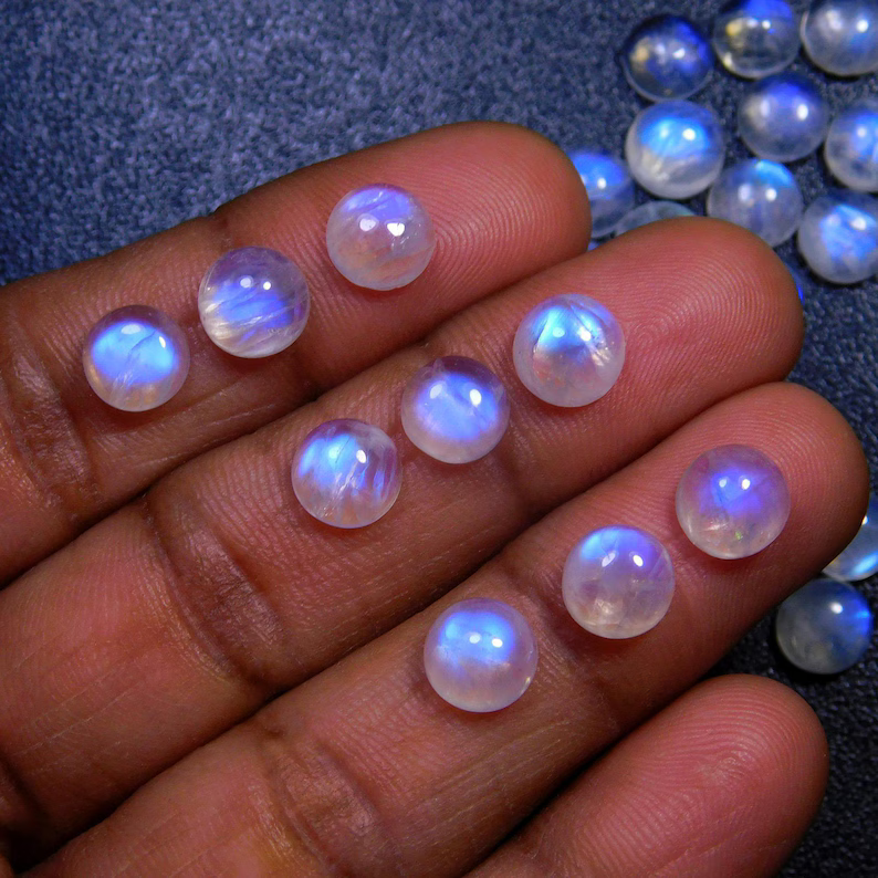 Natural Rainbow Moonstone Round Cabochon